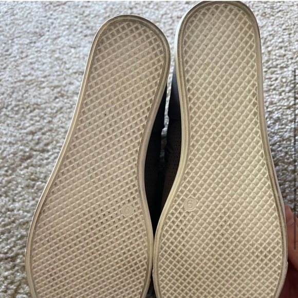 Faux suede wedge sneakers - Picture 4 of 4